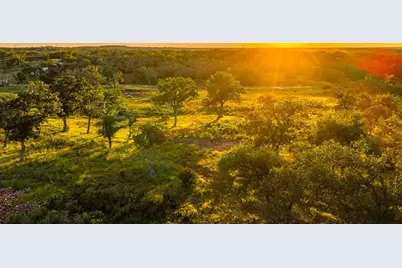 198 N Stanley Ct, Kerrville, TX 78028 - Photo 6