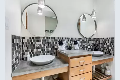 406 W Schubert St, Fredericksburg, TX 78624 - Photo 20