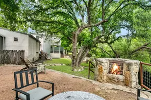 406 W Schubert St, Fredericksburg, TX 78624 - Photo 46