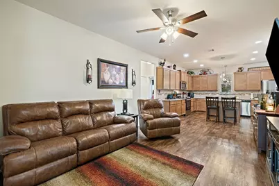 1625 Packsaddle Dr, Kingsland, TX 78639 - Photo 4