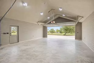 195 Kamira Dr, Kerrville, TX 78028 - Photo 38