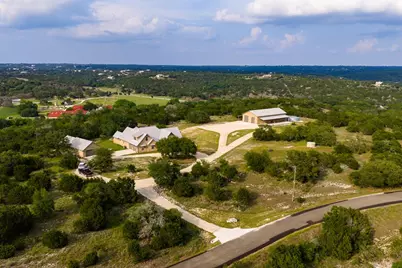 195 Kamira Dr, Kerrville, TX 78028 - Photo 1
