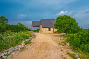 225 Valley View Dr, Comfort, TX 78013 - Photo 42
