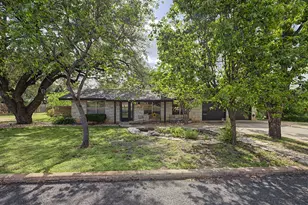 202 Bluebonnet, Fredericksburg, TX 78624 - Photo 2