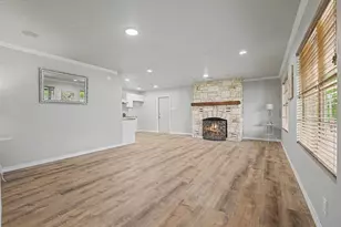 202 Bluebonnet, Fredericksburg, TX 78624 - Photo 18