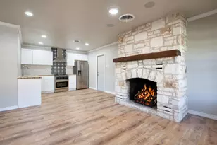 202 Bluebonnet, Fredericksburg, TX 78624 - Photo 10