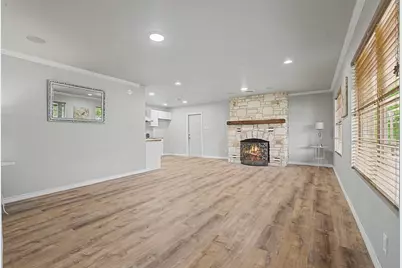 202 Bluebonnet, Fredericksburg, TX 78624 - Photo 22
