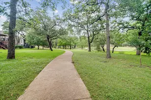 218 E Creekview Dr, Fredericksburg, TX 78624 - Photo 32