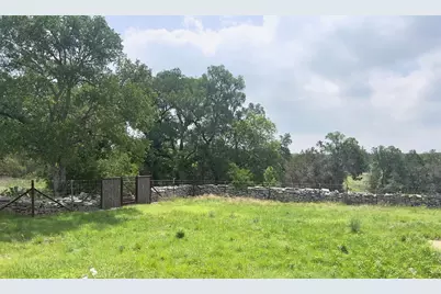 1366 Narrows Rd #1, Blanco, TX 78606 - Photo 4