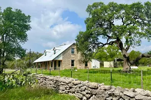 1366 Narrows Rd, Blanco, TX 78606 - Photo 1