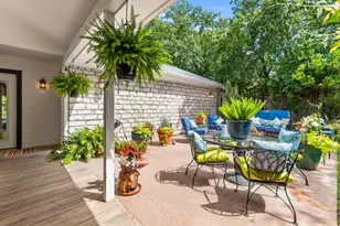 904 N Lincoln, Fredericksburg, TX 78624 - Photo 4