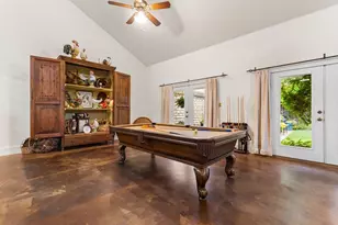 904 N Lincoln, Fredericksburg, TX 78624 - Photo 16