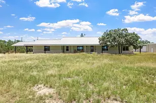 110 Live Oak Ln, Kerrville, TX 78028 - Photo 2