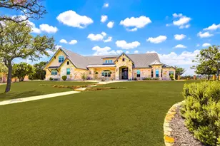 3704 E Club View Ct, Kerrville, TX 78028 - Photo 1