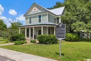 208 N Ave G, Johnson City, TX 78636 - Photo 1