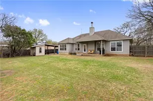 107 E Dawn Dr, Johnson City, TX 78636 - Photo 16