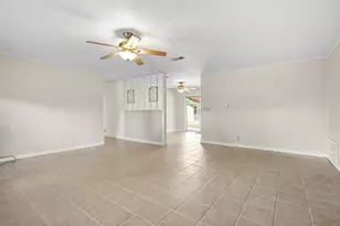 604 N Bowie, Fredericksburg, TX 78624 - Photo 8