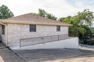 1307 N Malibu Dr, Kerrville, TX 78028 - Photo 38