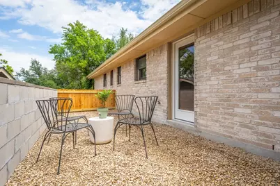 1307 N Malibu Dr, Kerrville, TX 78028 - Photo 34