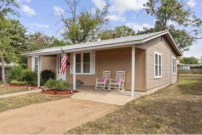 812 W Austin St, Fredericksburg, TX 78624 - Photo 30