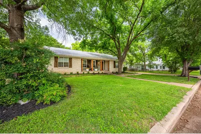 506 N Lincoln, Fredericksburg, TX 78624 - Photo 26