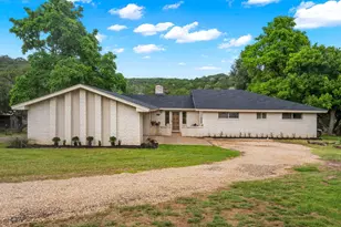240 Aqua Vista Dr, Kerrville, TX 78028 - Photo 2