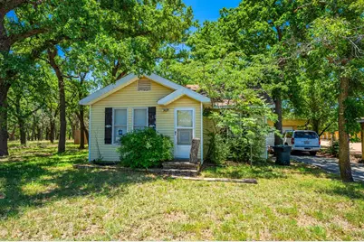 1709 N Llano St, Fredericksburg, TX 78624 - Photo 8