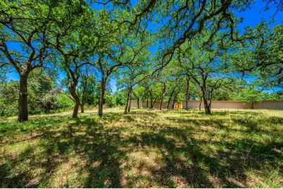 1709 N Llano St, Fredericksburg, TX 78624 - Photo 18