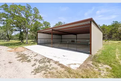 937 Flat Creek Rd, Johnson City, TX 78636 - Photo 2