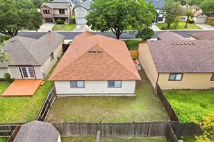 6827 Celes Meadow Dr, Converse, TX 78109 - Photo 32
