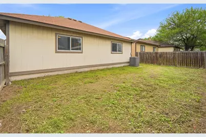 6827 Celes Meadow Dr, Converse, TX 78109 - Photo 24