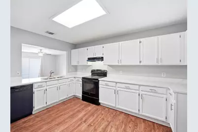 6827 Celes Meadow Dr, Converse, TX 78109 - Photo 6