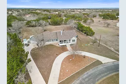 219 Victoria Dr, Kerrville, TX 78028 - Photo 2