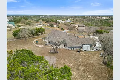 219 Victoria Dr, Kerrville, TX 78028 - Photo 34