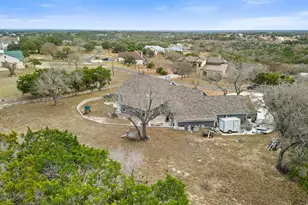 219 Victoria Dr, Kerrville, TX 78028 - Photo 34