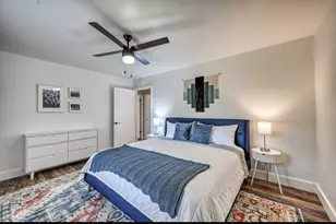 1009 Ave D, Fredericksburg, TX 78624 - Photo 10