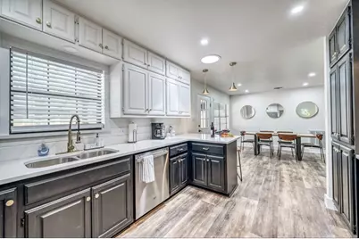 1009 Avenue D, Fredericksburg, TX 78624 - Photo 6
