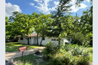 109 Glenwood Dr, Fredericksburg, TX 78624 - Photo 2