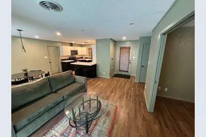 109 Glenwood Dr, Fredericksburg, TX 78624 - Photo 6