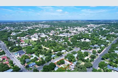 410 E Schubert St, Fredericksburg, TX 78624 - Photo 16