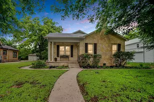 311 W Austin St, Fredericksburg, TX 78624 - Photo 1