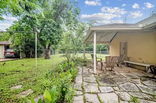 311 W Austin St, Fredericksburg, TX 78624 - Photo 20