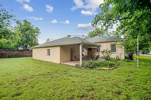311 W Austin St, Fredericksburg, TX 78624 - Photo 22