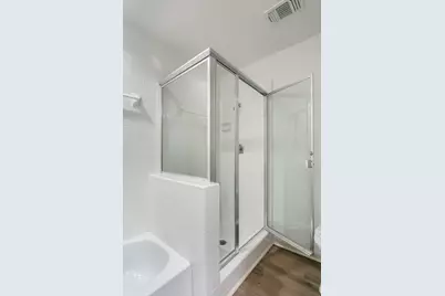 2611 Eisenhauer Rd #110, San Antonio, TX 78209 - Photo 20