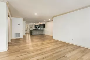 2611 Eisenhauer Rd, San Antonio, TX 78209 - Photo 16