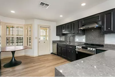 2611 Eisenhauer Rd #110, San Antonio, TX 78209 - Photo 2