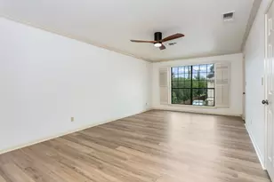 2611 Eisenhauer Rd, San Antonio, TX 78209 - Photo 12