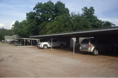 448 E Walnut St, Fredericksburg, TX 78624 - Photo 6