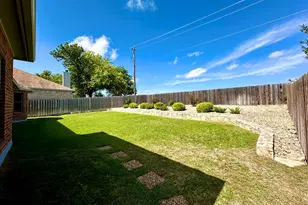 413 Redbird Ln, Fredericksburg, TX 78624 - Photo 18