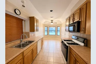 413 Redbird Lane, Fredericksburg, TX 78624 - Photo 8